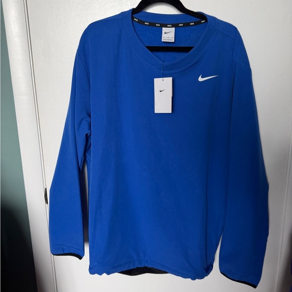 NWT Nike Pullover - Picture 2 of 5